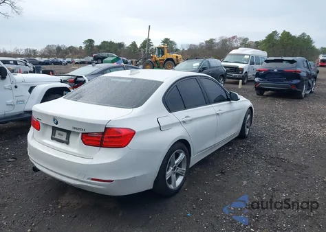 2015 BMW 320I xDrive z USA, uszkodzony, nr VIN WBA3C3G56FNS76084